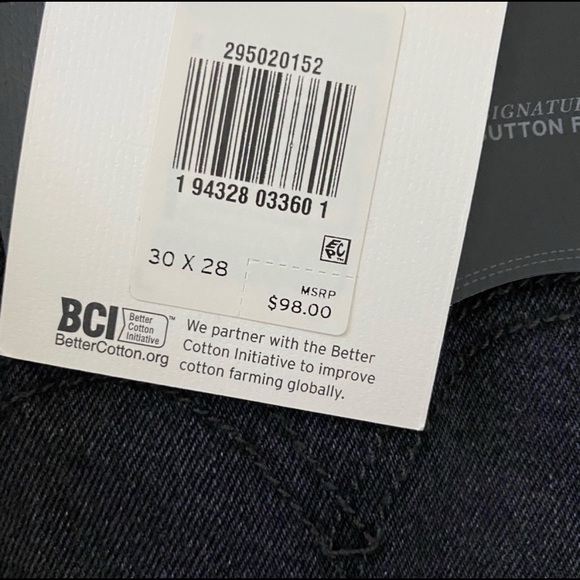 Levi’s 501 Skinny in Black Stick - Picture 8 of 10